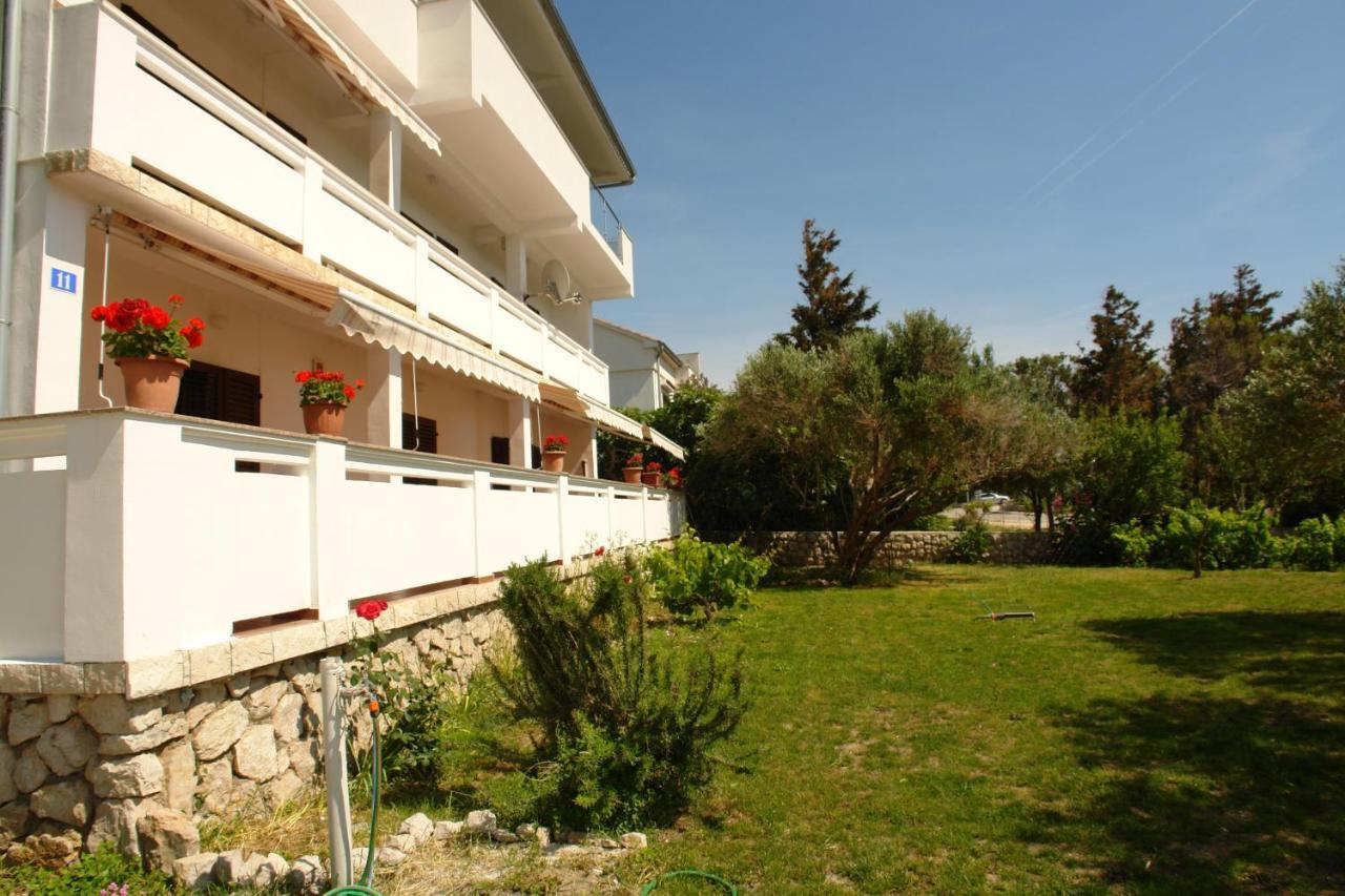 Apartment Pag 13060A Pag Town Exterior photo
